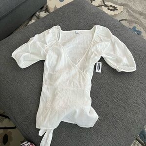 BNWT Old Navy Wrap blouse